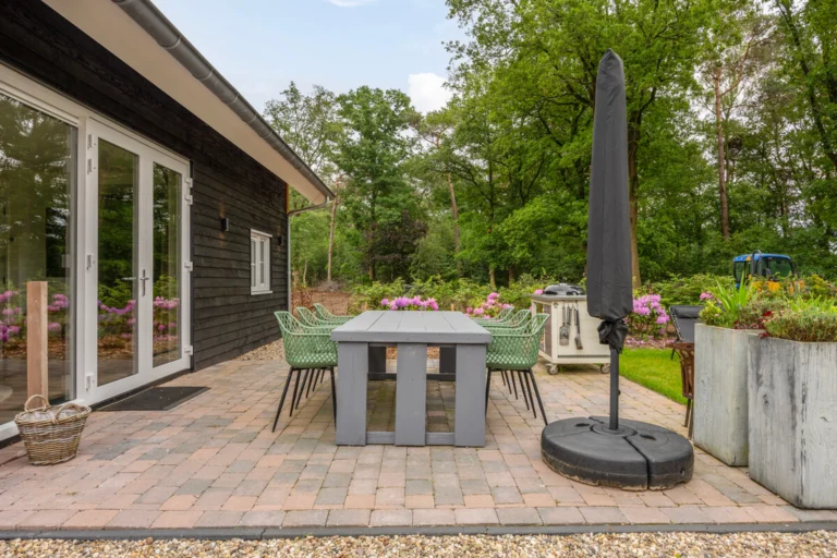 rotate=0,fit=contain,width=2880-23